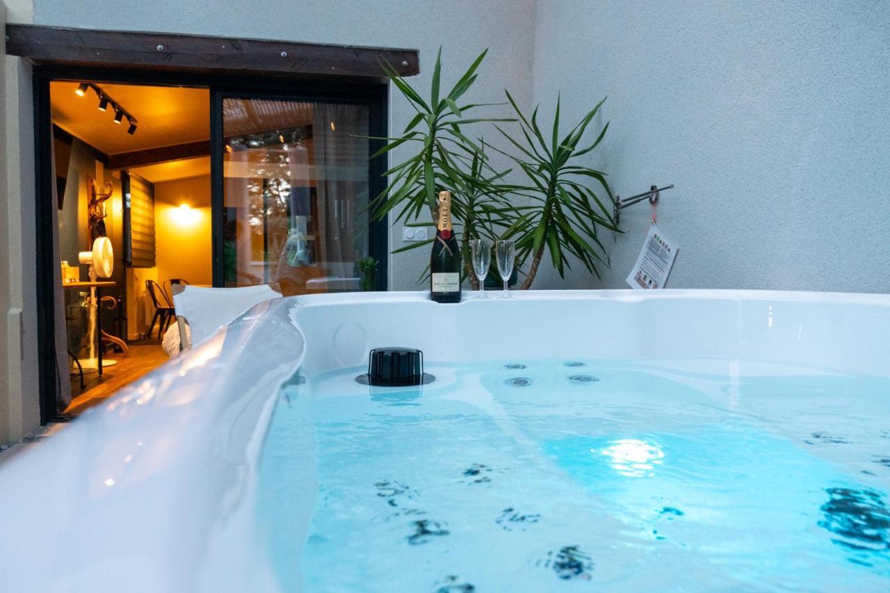 Yanna Lodge, Gite Classe 4 Etoiles Avec Spa Couvert Entierement Arrest Luaran gambar